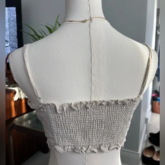 Aritzia Ohara Camisole - Picture 3 of 4